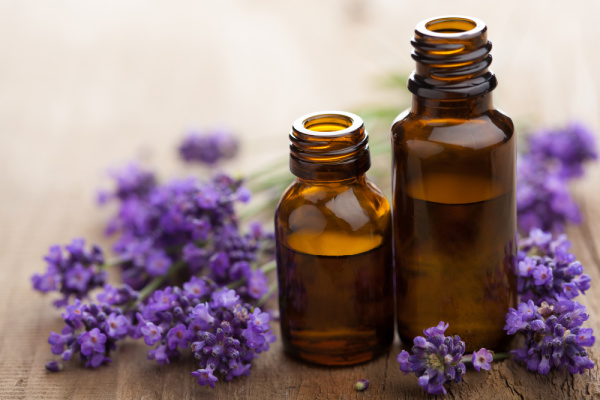 Essential Oils in the Bedroom – 5 Things to Know